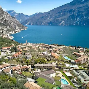 Royal Village 4* Limone sul Garda